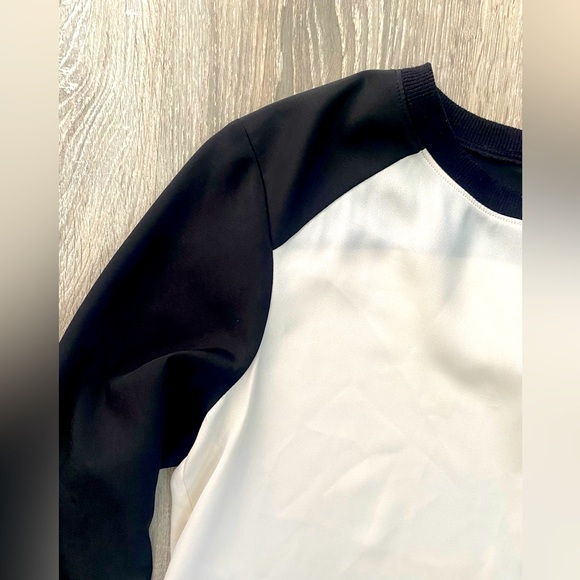 Anne Klein Blouse - Picture 2 of 9